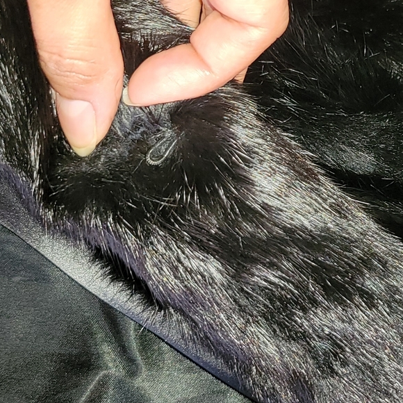 Vintage fur Coat size Medium - Picture 12 of 16